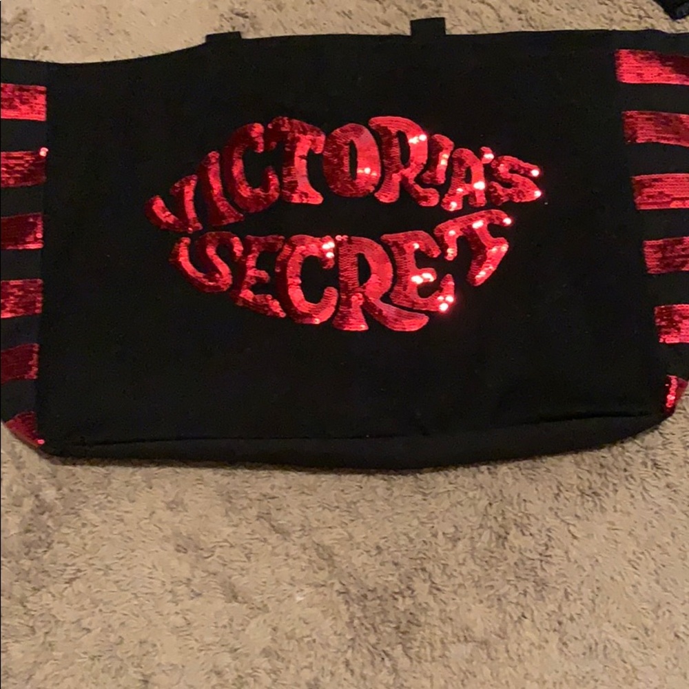 Victoria’s Secret tote